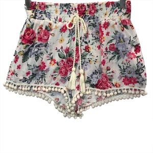 Hot Kiss floral Pom Pom shorts junior size medium